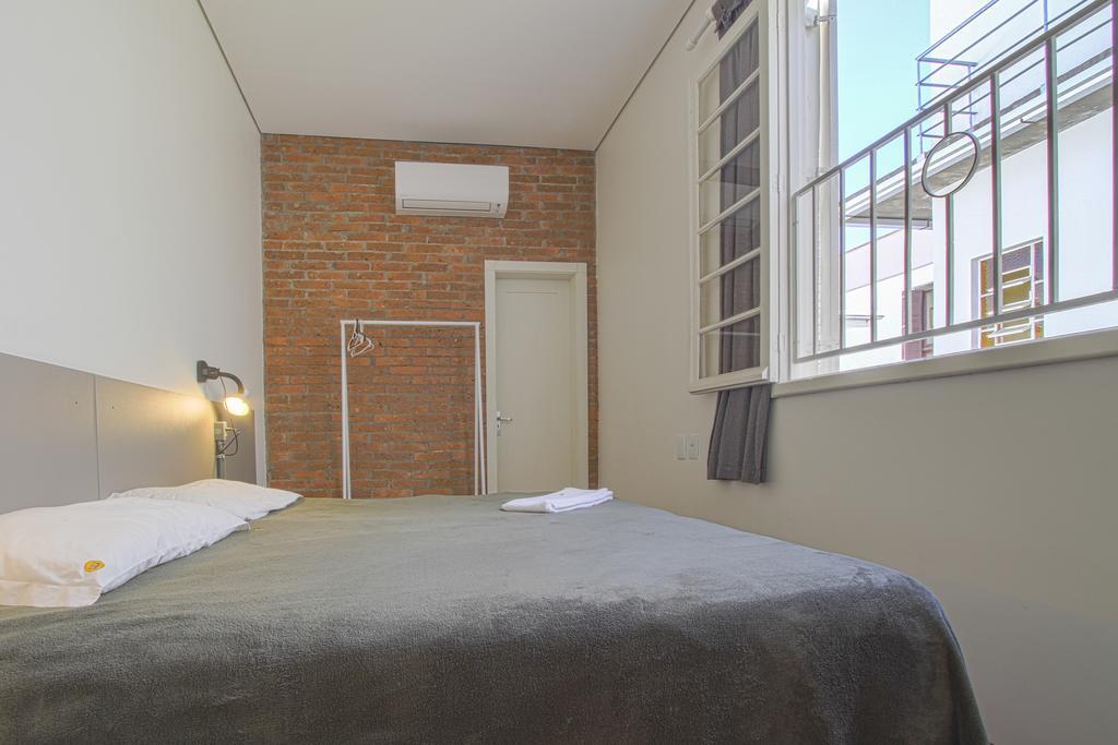 Brick Hostel Порту-Алегрі Номер фото